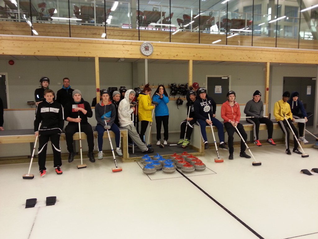 Curling för sporthandelselever